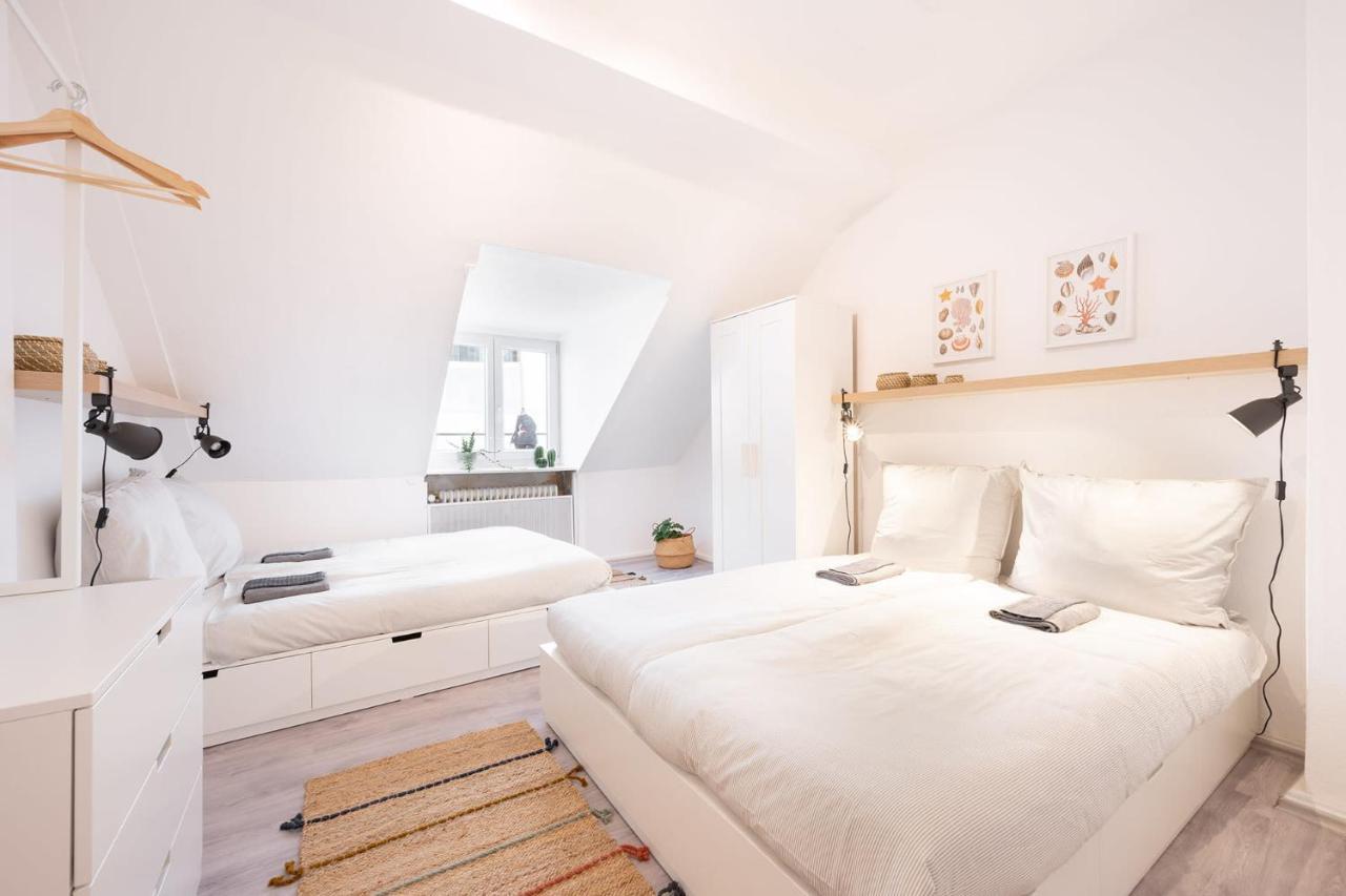 2 Bedroom Top Floor Apartment Direct On Marienplatz München Exterior foto